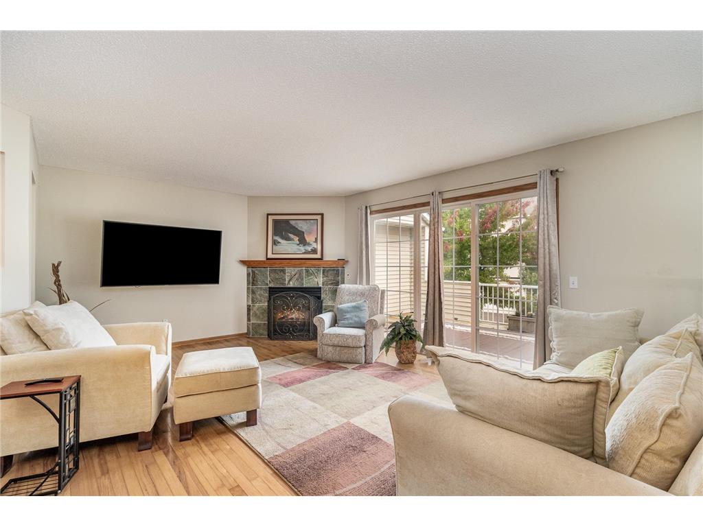 947 Santa Vera Drive Chanhassen MN 55317 6458044 image1