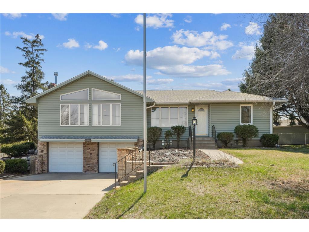 9475 Lake Road Woodbury MN 55125 - Colby Lake 6651373 image1