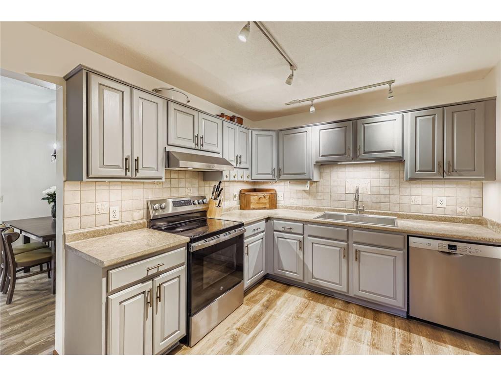 9480 206th Street N Forest Lake MN 55025 7002979 image9