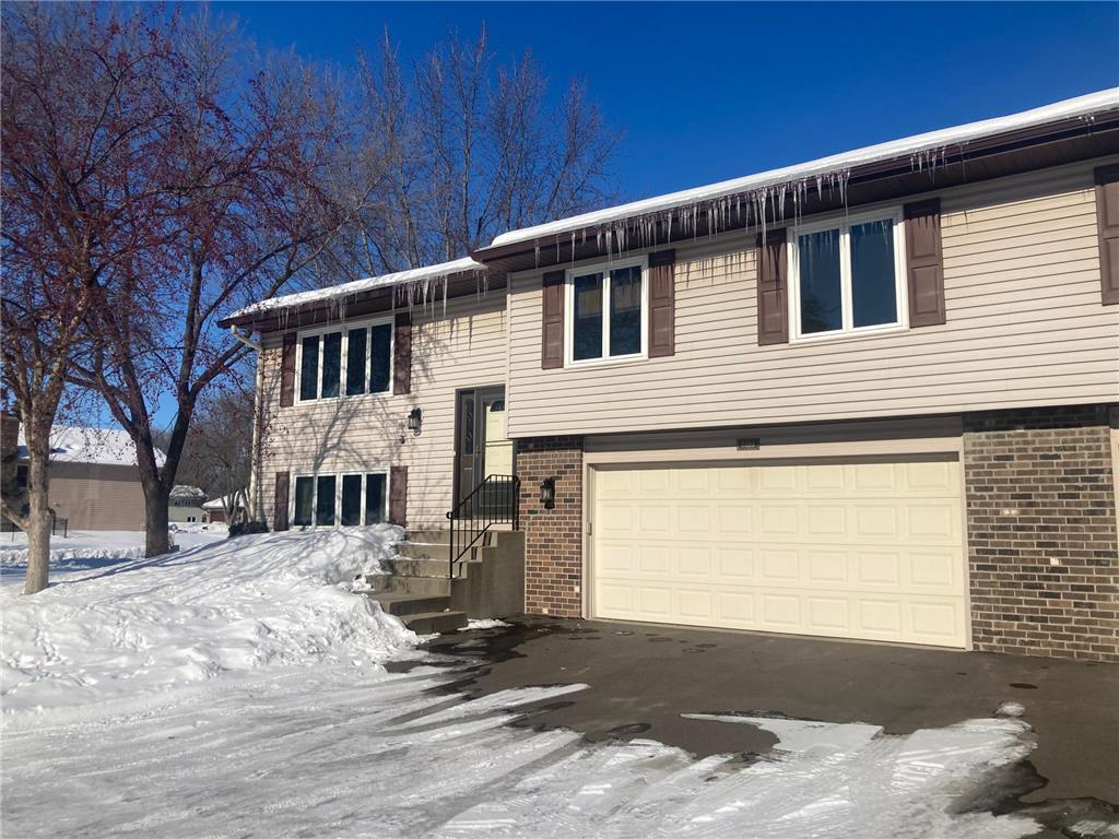 9480 Kingsview Lane N, Maple Grove, MN, 55369 MLS 6328626 Edina Realty