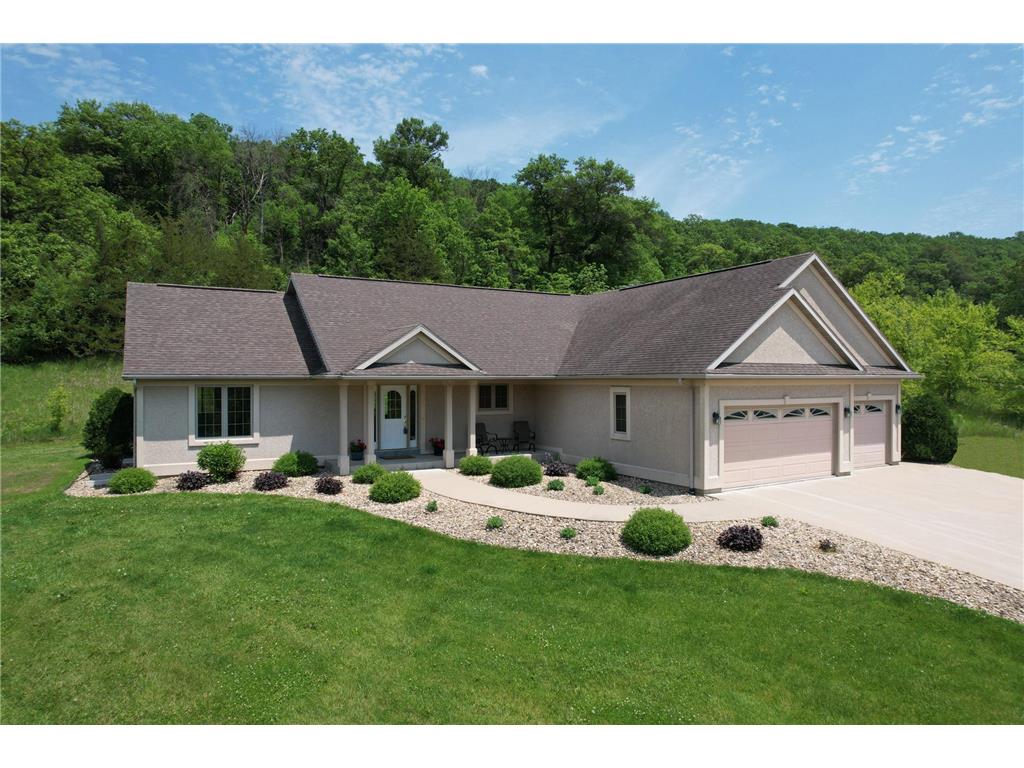 9484 N Branch Road SE Chatfield MN 55923 6722919 image1