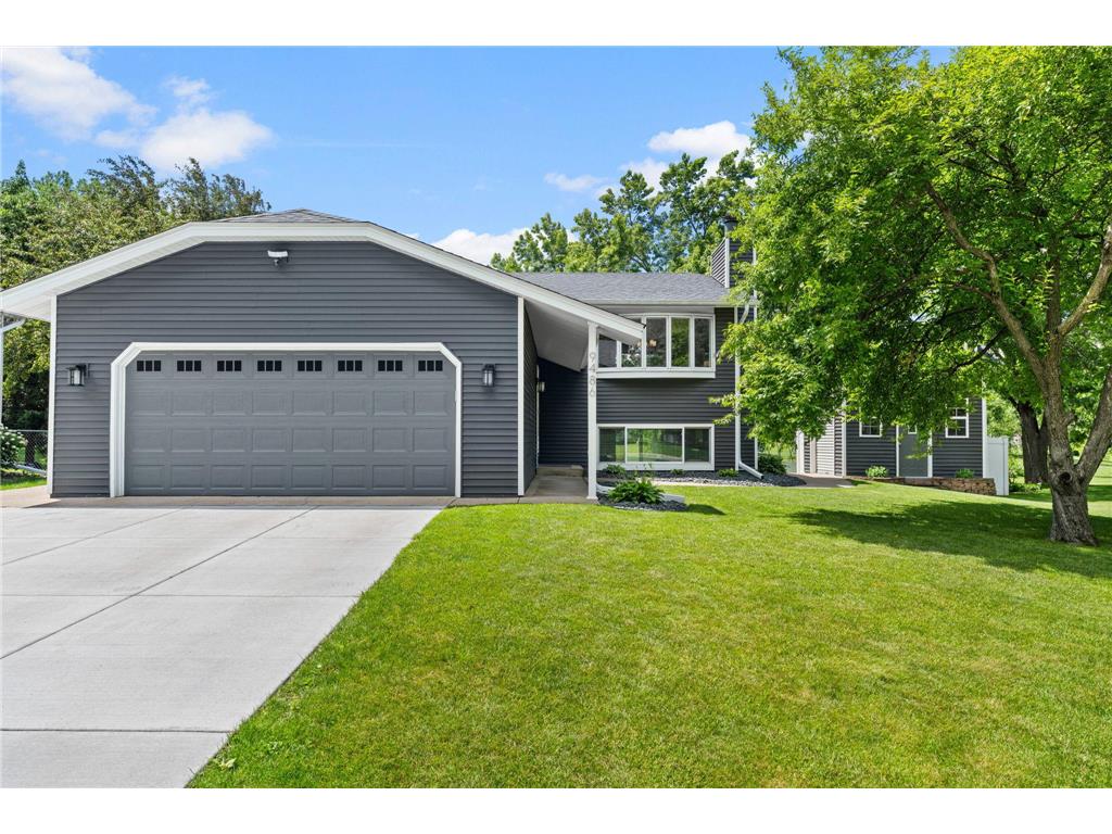 9486 Van Buren Street NE Blaine MN 55434 7099434 image1