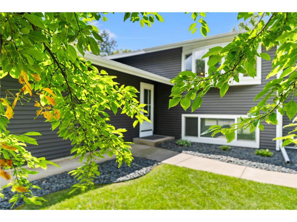 9486 Van Buren Street NE Blaine MN 55434 7099434 image12