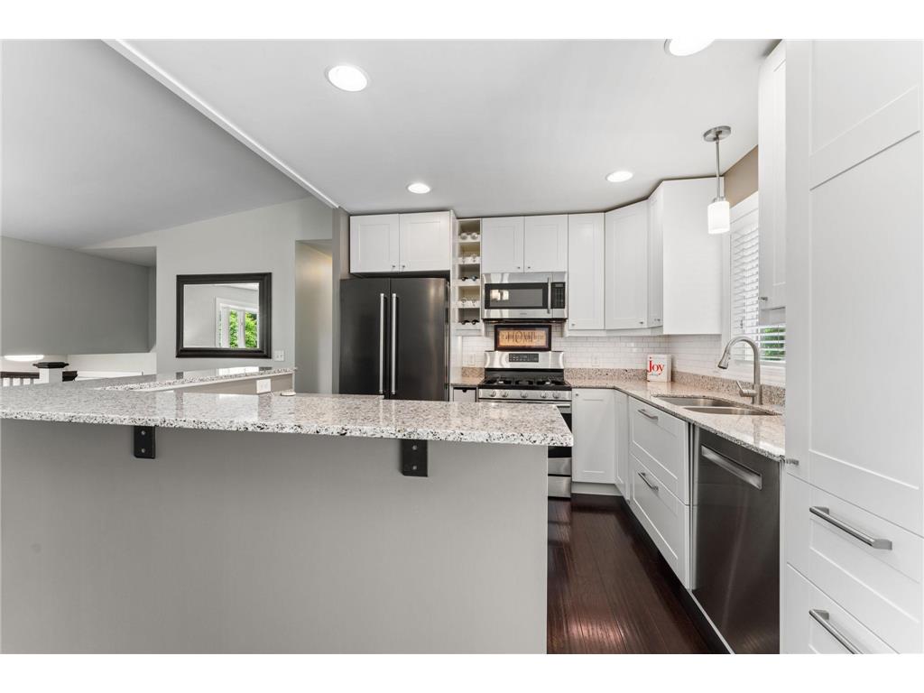 9486 Van Buren Street NE Blaine MN 55434 7099434 image24