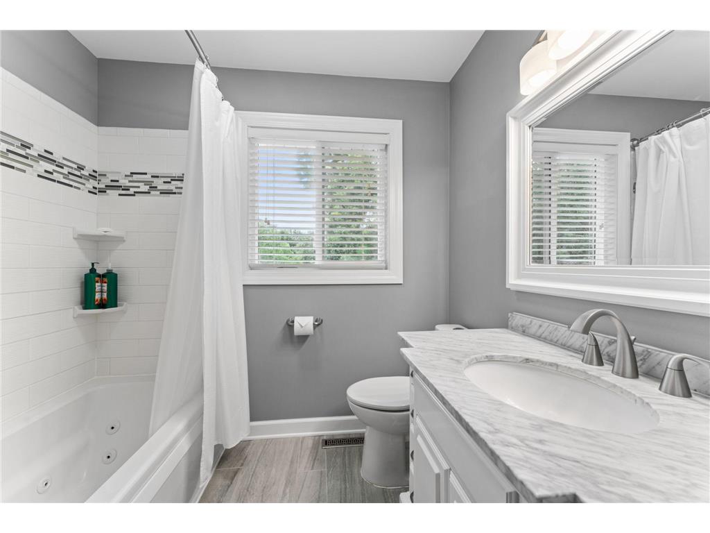 9486 Van Buren Street NE Blaine MN 55434 7099434 image38