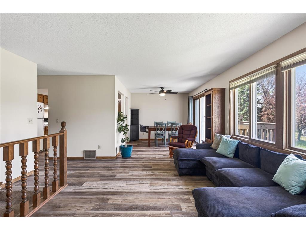 9487 Monroe Street NE Blaine MN 55434 6787355 image4