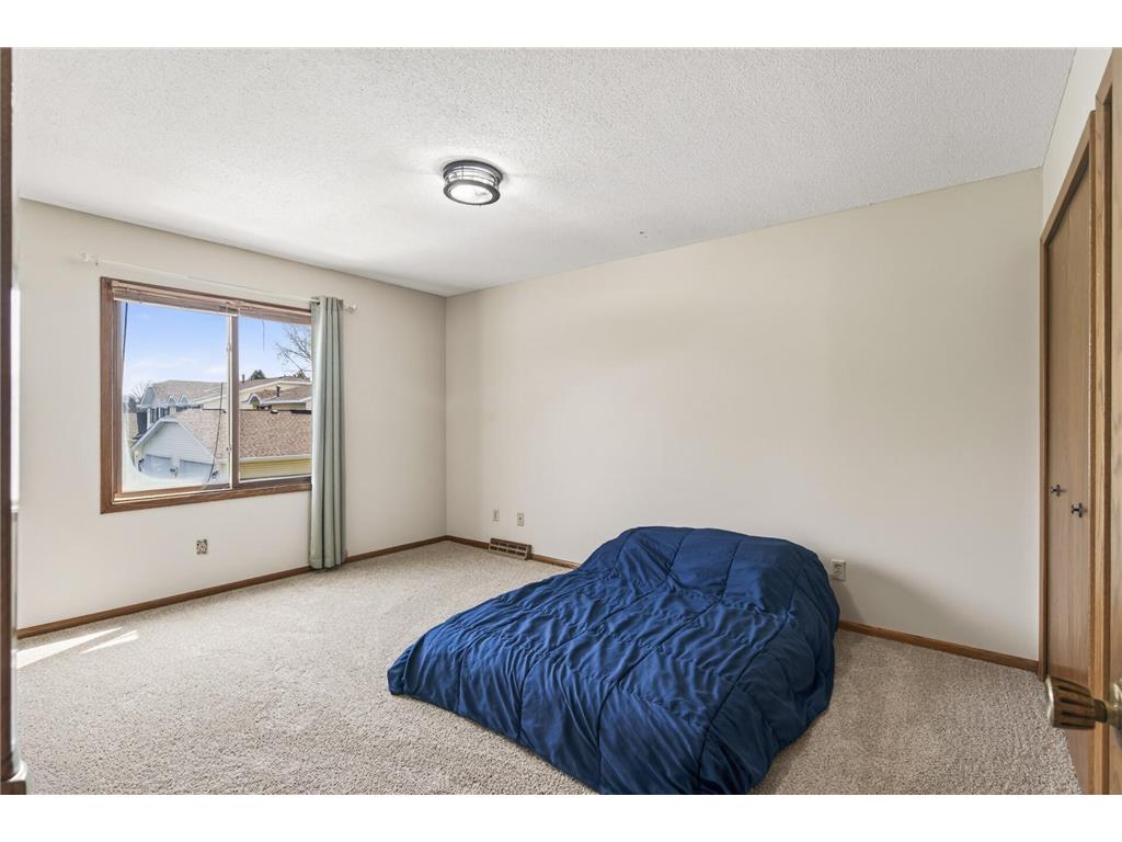 9487 Monroe Street NE Blaine MN 55434 6787355 image7