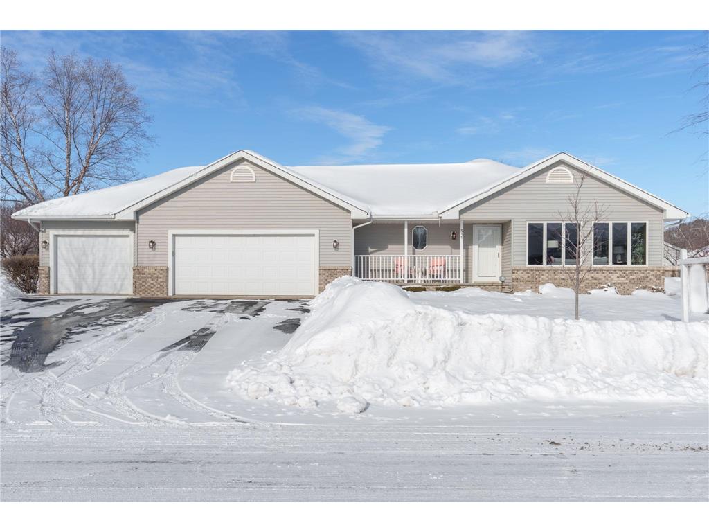 949 Leroy Lane, River Falls, WI, 54022 MLS 6323201 Edina Realty