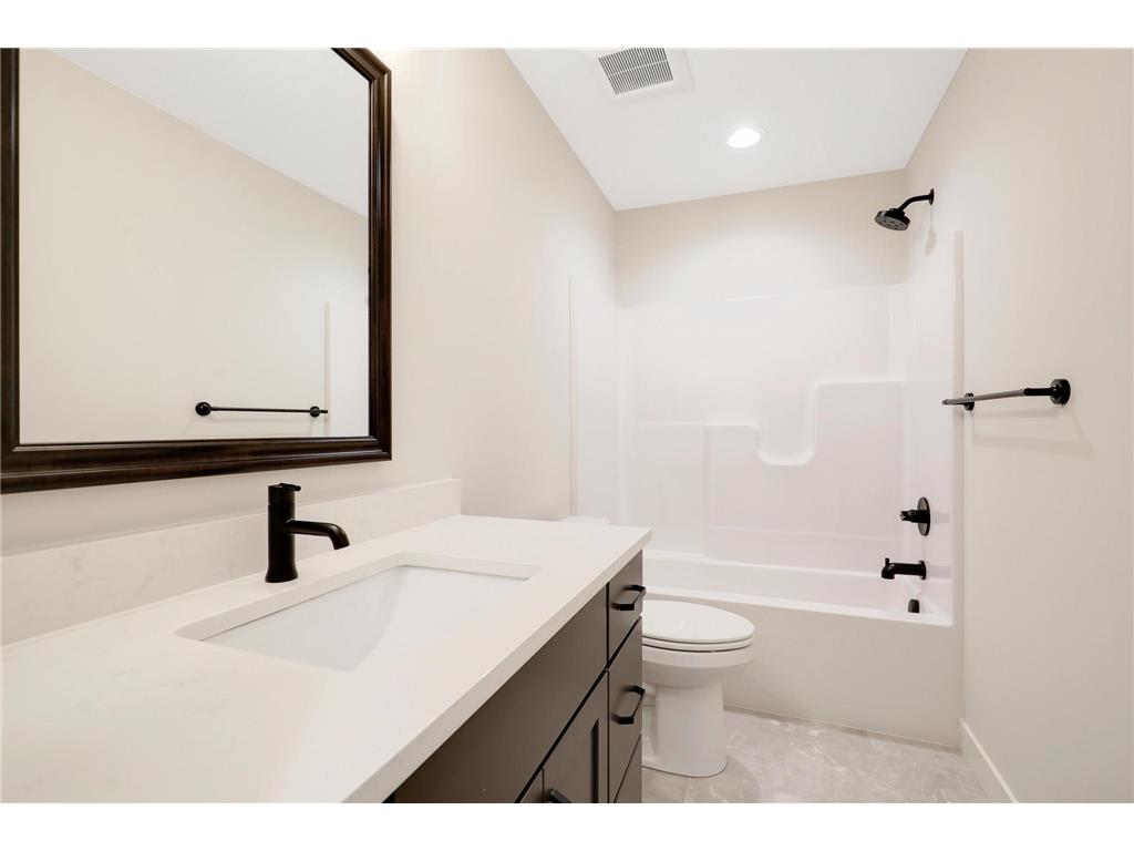 9496 63rd Street S Cottage Grove MN 55016 6770807 image32