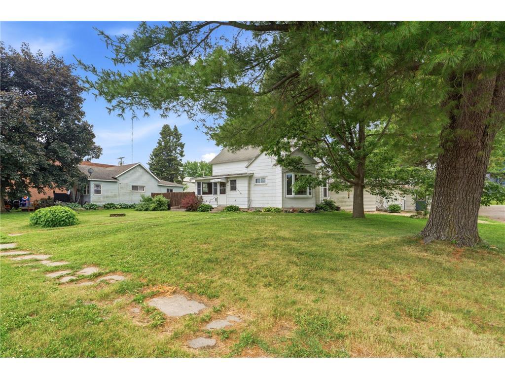 95 1st Avenue NE Elgin MN 55932 7083456 image3