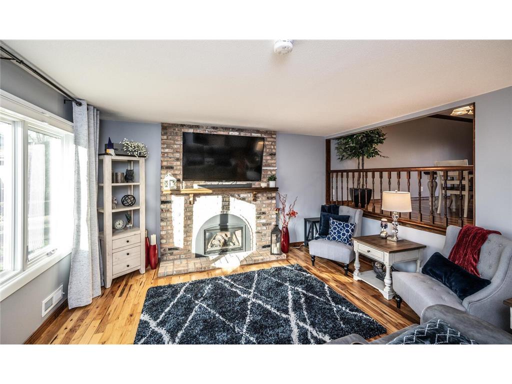 95 Birnamwood Drive Burnsville MN 55337 6501095 image1