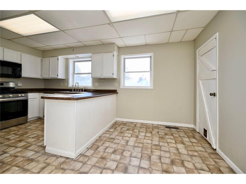 95 Williams Street Lewiston MN 55952 6814673 image15