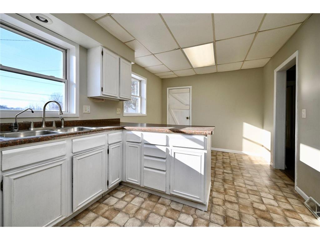 95 Williams Street Lewiston MN 55952 6814673 image16