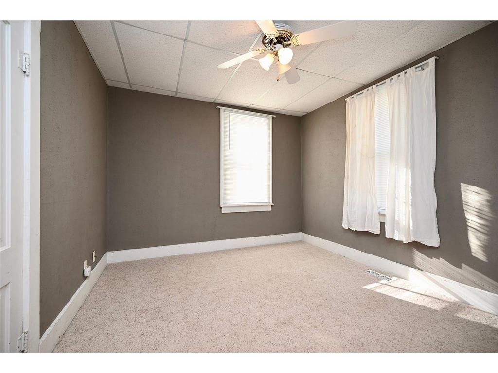 95 Williams Street Lewiston MN 55952 6814673 image20