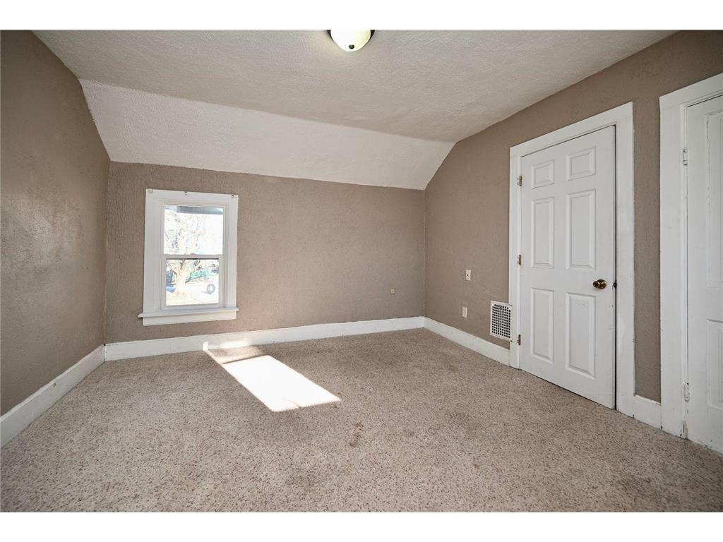 95 Williams Street Lewiston MN 55952 6814673 image22