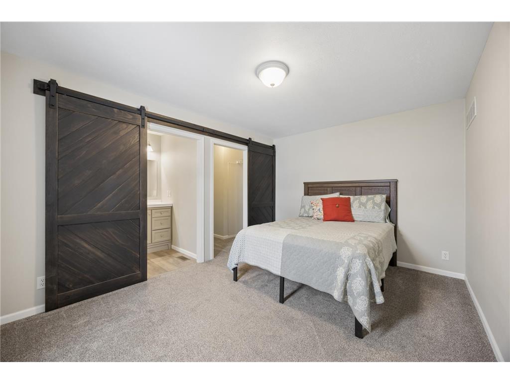 950 Cessna Drive New Brighton MN 55112 7023209 image10