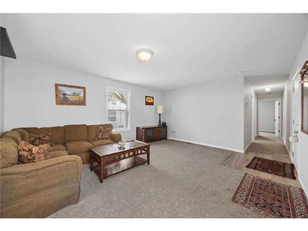 950 Cessna Drive New Brighton MN 55112 7023209 image5