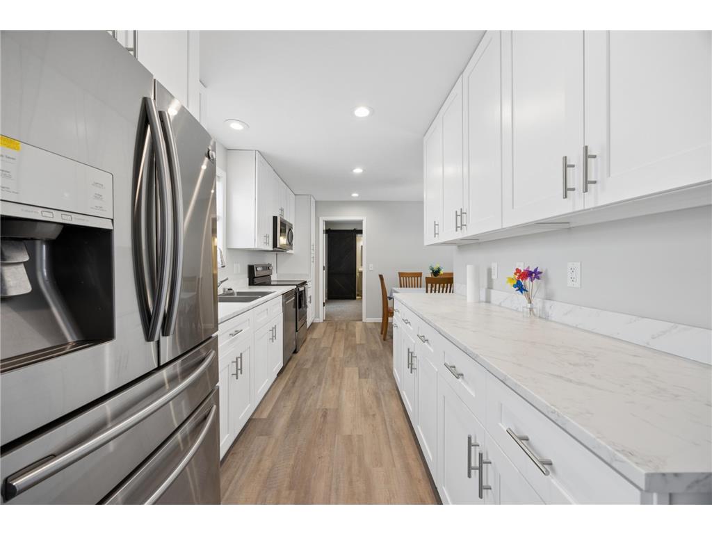 950 Cessna Drive New Brighton MN 55112 7099327 image1