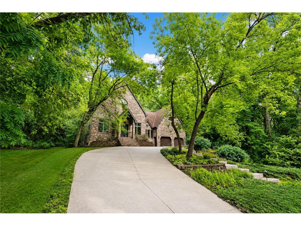 950 E Belvista Drive North Mankato MN 56003 7103728 image4