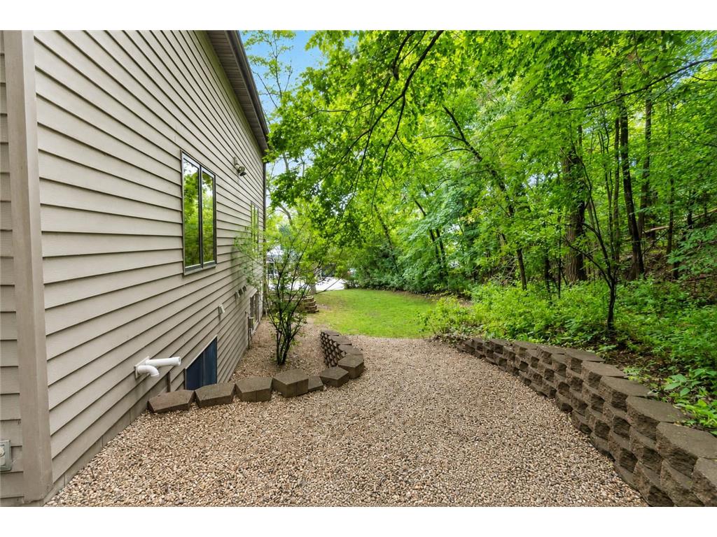 950 E Belvista Drive North Mankato MN 56003 7103728 image9