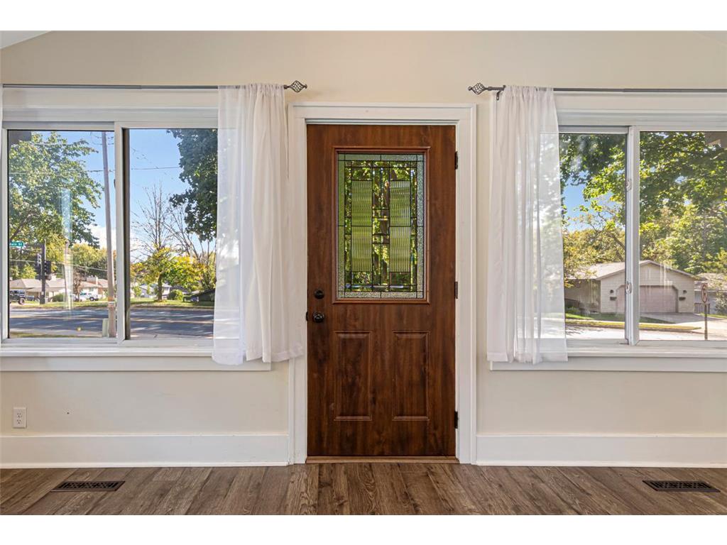 950 E Main Street Mankato MN 56001 6800155 image2