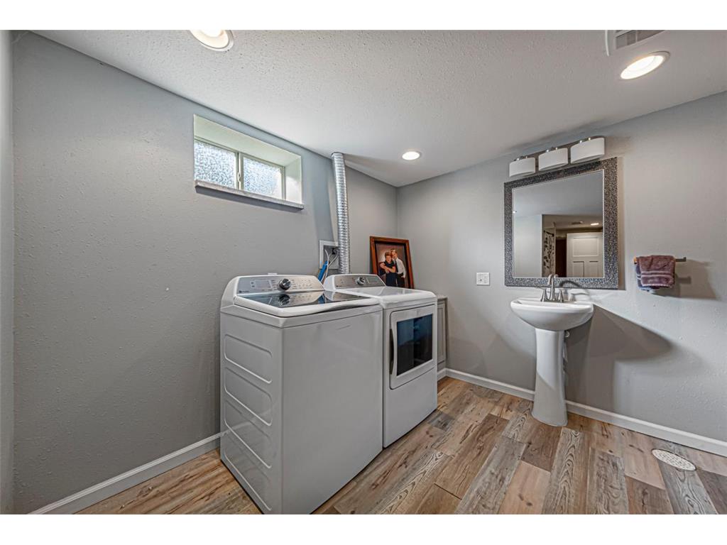 950 E Main Street Mankato MN 56001 6800155 image29