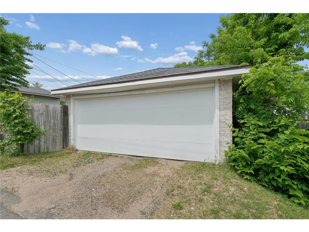 950 Hawthorne Avenue E Saint Paul MN 55106 7043319 image13