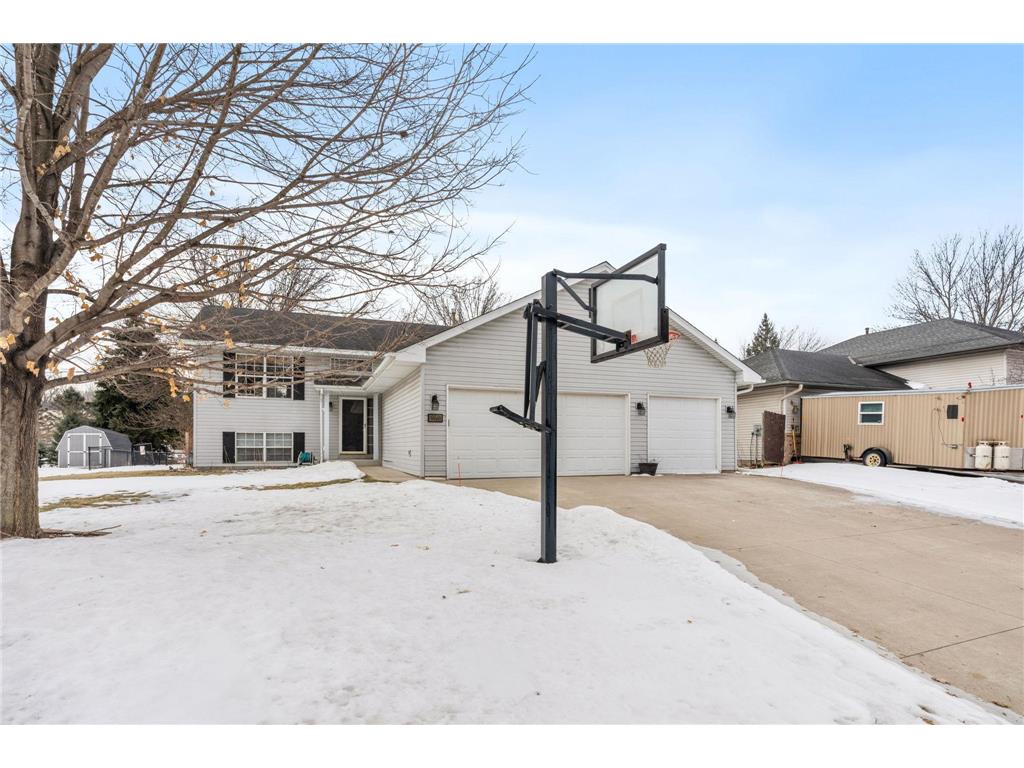 950 Herbert Street Jordan MN 55352 7019868 image1