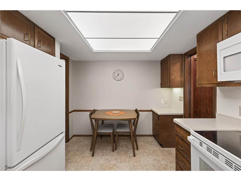 9500 Collegeview Road #112 Bloomington MN 55437 7009672 image11