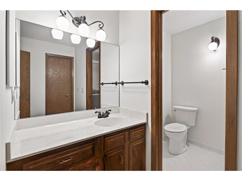 9500 Collegeview Road #112 Bloomington MN 55437 7009672 image19