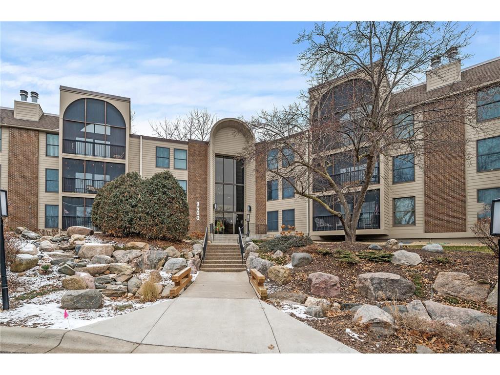 9500 Collegeview Road #204 Bloomington MN 55437 6476349 image1