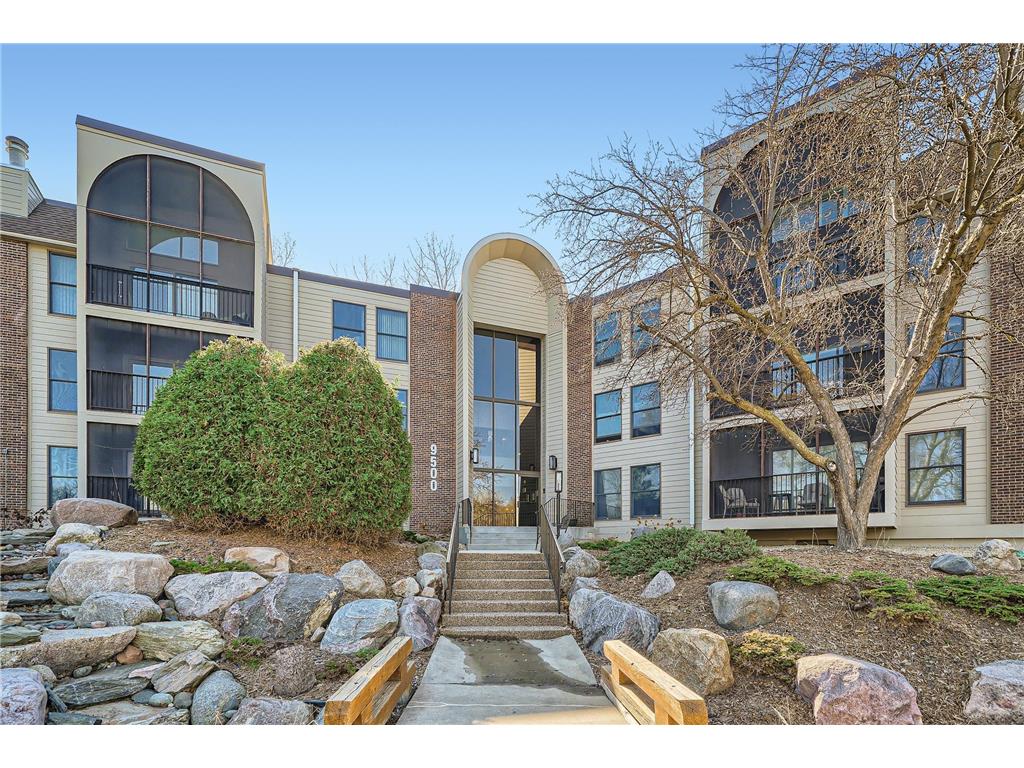 9500 Collegeview Road #208 Bloomington MN 55437 6354917 image1