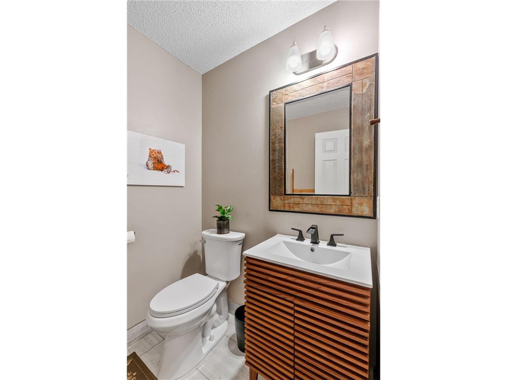 9500 Washington Boulevard #4 Chanhassen MN 55317 7083884 image10