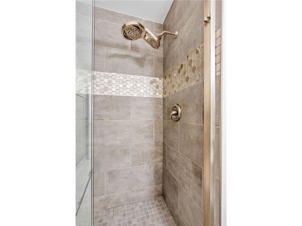 9500 Washington Boulevard #4 Chanhassen MN 55317 7083884 image14