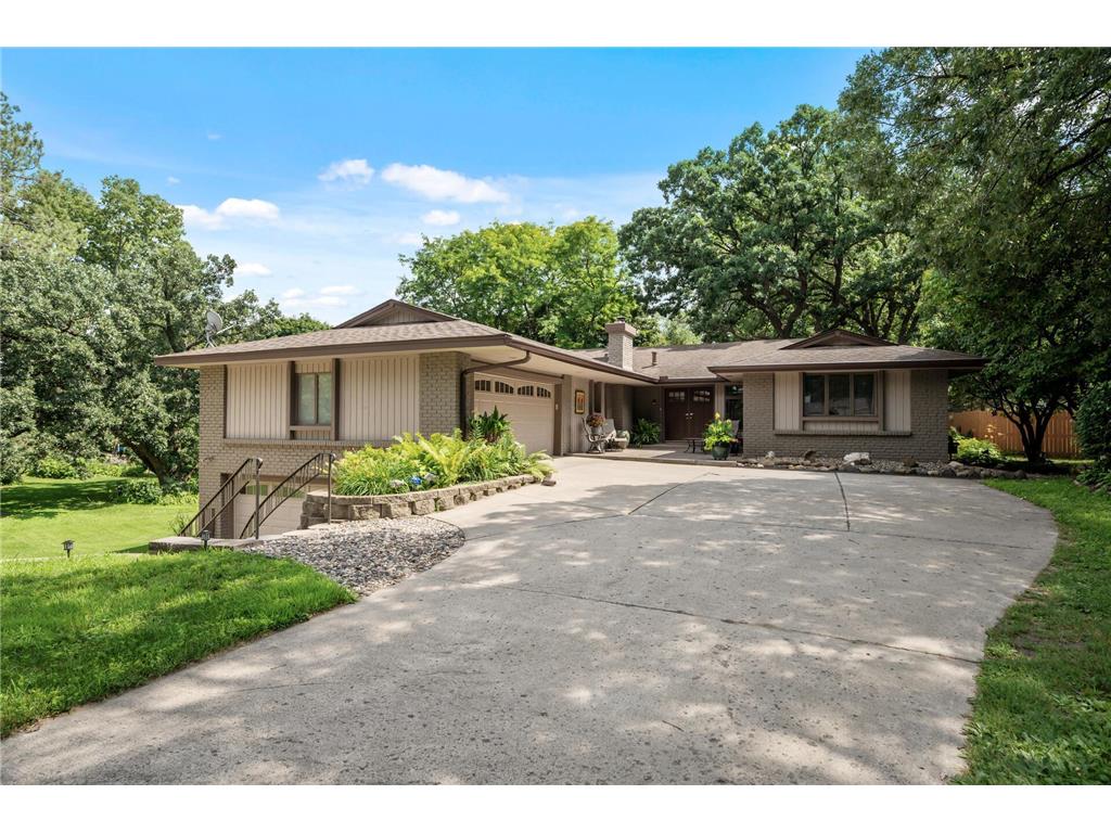 9506 Riverview Avenue Bloomington MN 55425 7017160 image1