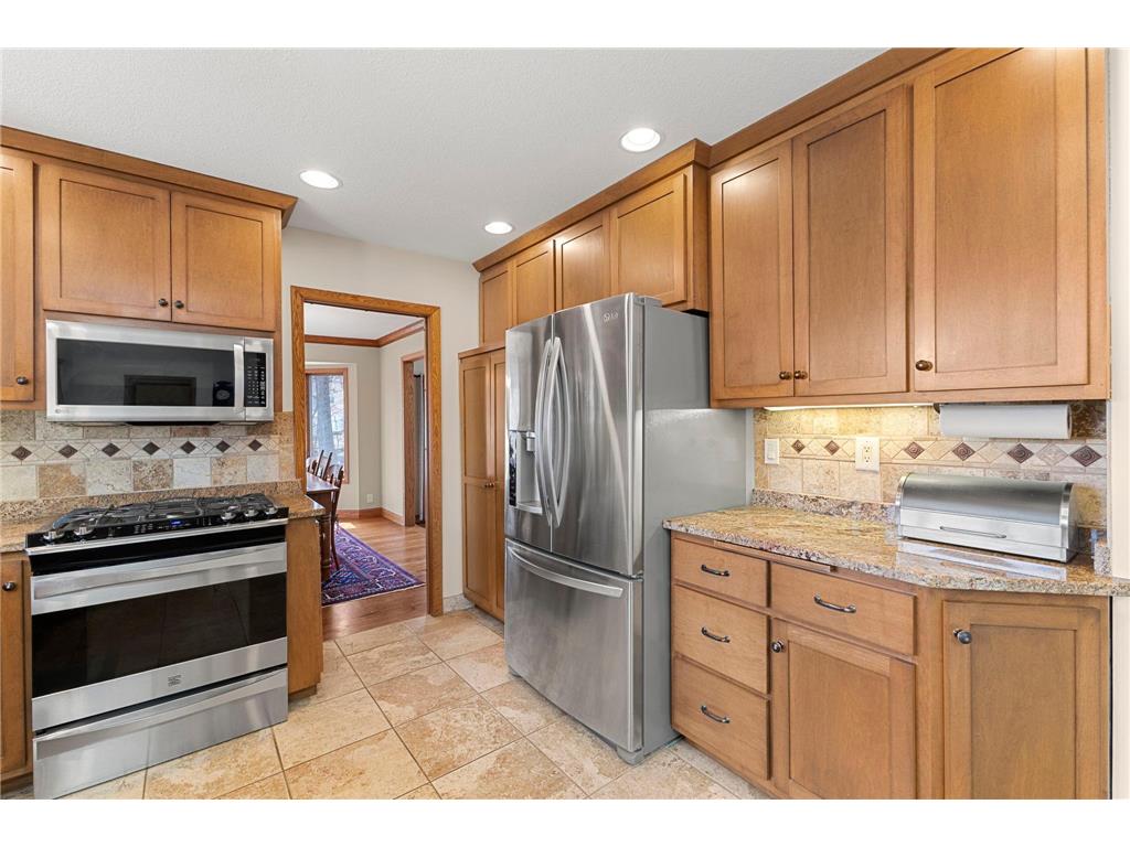 9506 Riverview Avenue Bloomington MN 55425 7017160 image12