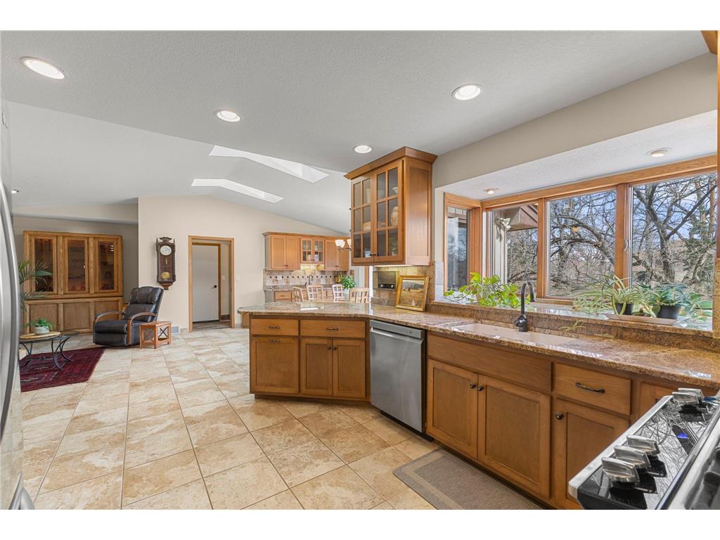 9506 Riverview Avenue Bloomington MN 55425 7017160 image16