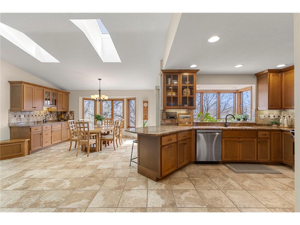 9506 Riverview Avenue Bloomington MN 55425 7017160 image18