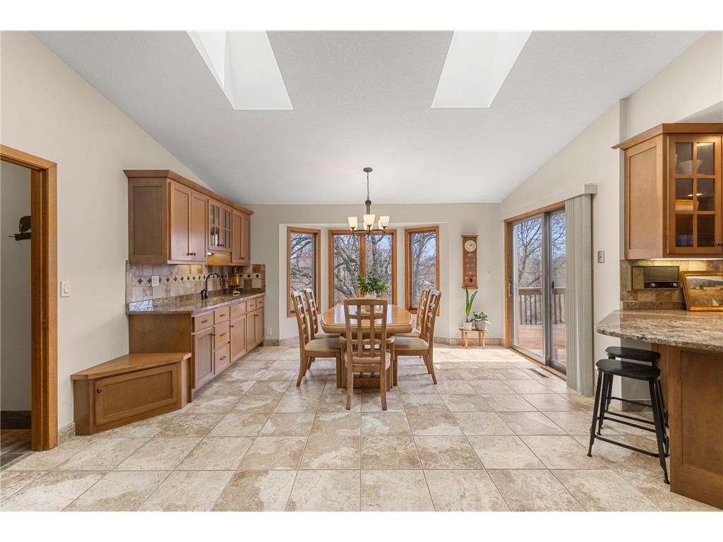 9506 Riverview Avenue Bloomington MN 55425 7017160 image20