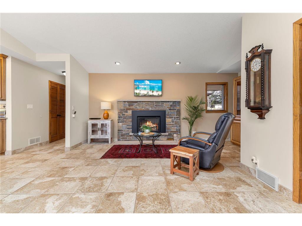 9506 Riverview Avenue Bloomington MN 55425 7017160 image22