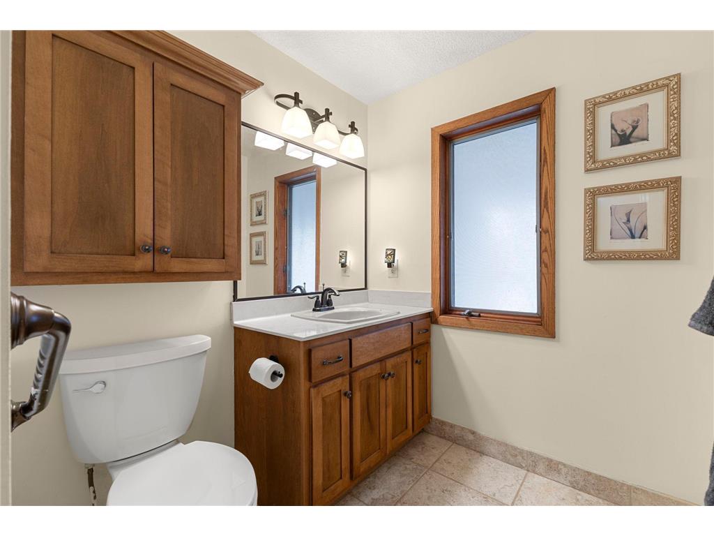 9506 Riverview Avenue Bloomington MN 55425 7017160 image42