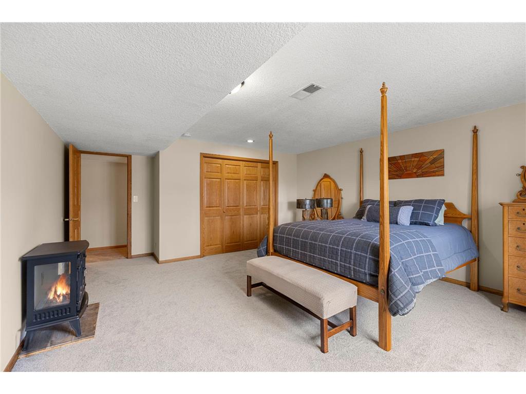 9506 Riverview Avenue Bloomington MN 55425 7017160 image43