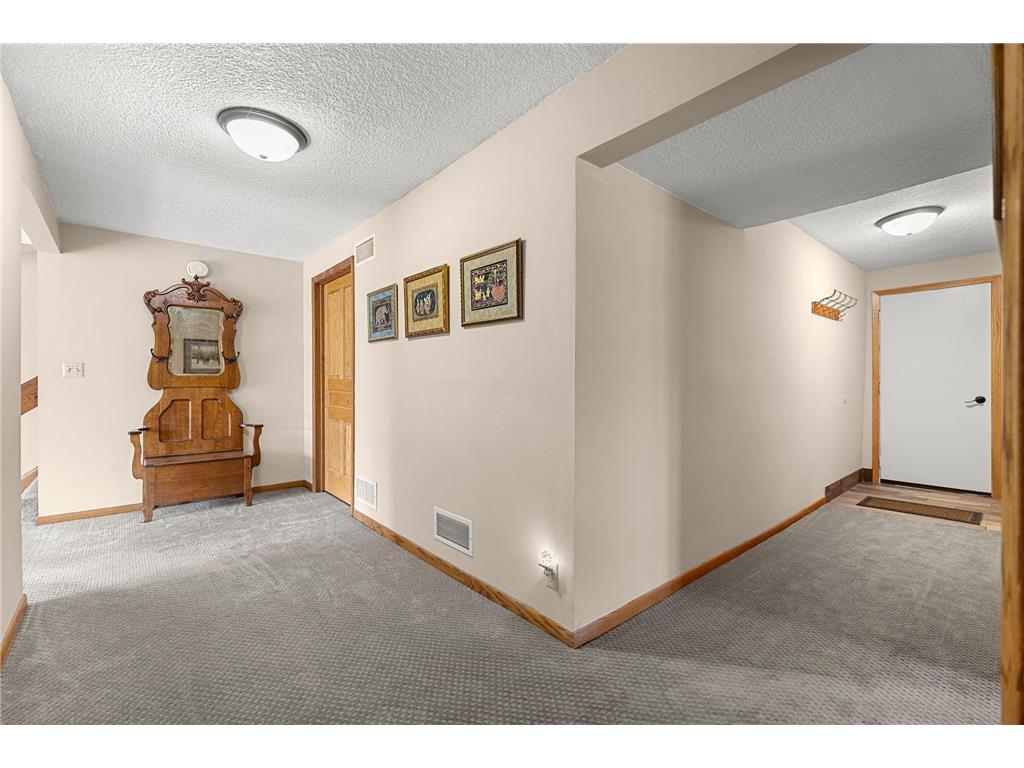 9506 Riverview Avenue Bloomington MN 55425 7017160 image45