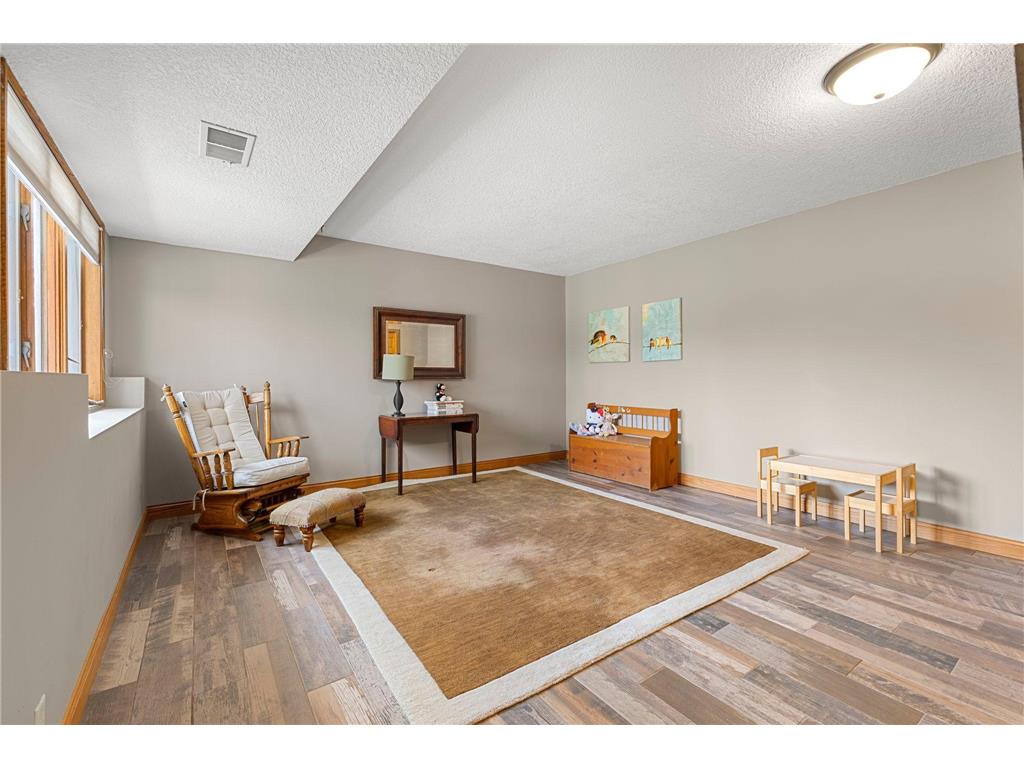 9506 Riverview Avenue Bloomington MN 55425 7017160 image47