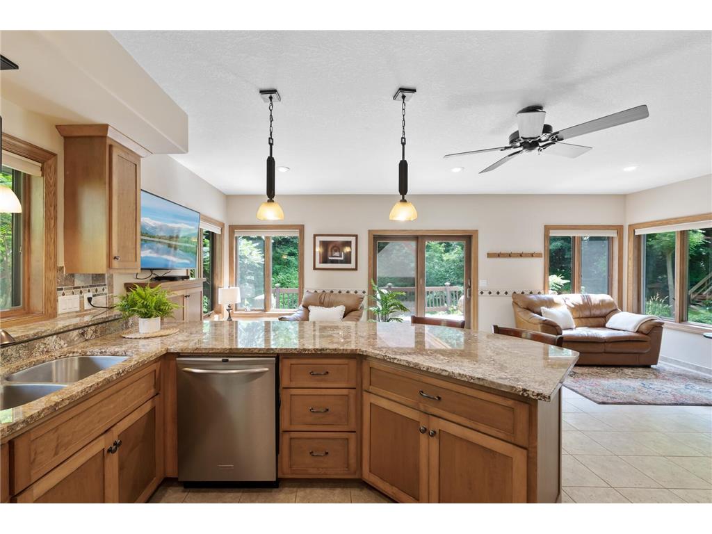 9506 Riverview Avenue Bloomington MN 55425 7017160 image67