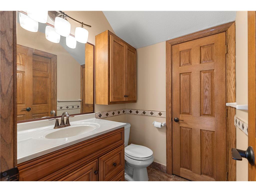 9506 Riverview Avenue Bloomington MN 55425 7017160 image68