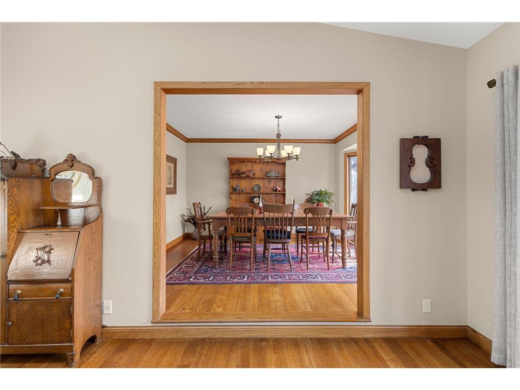 9506 Riverview Avenue Bloomington MN 55425 7017160 image9