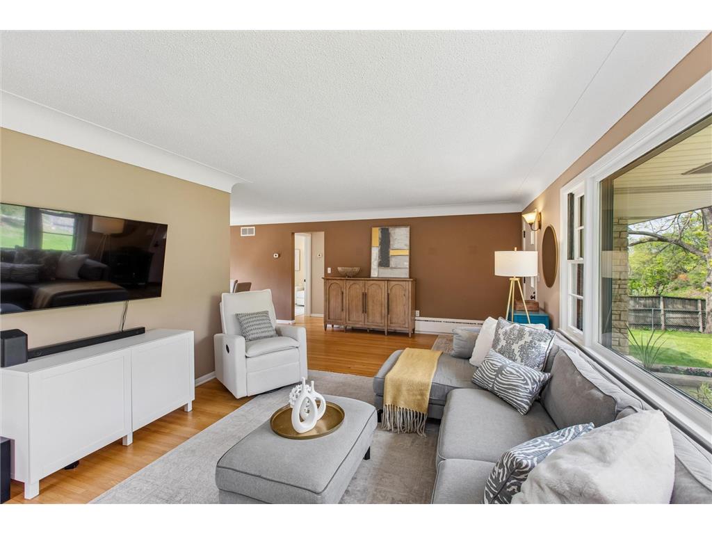 9509 Briar Circle Bloomington MN 55437 7070852 image15