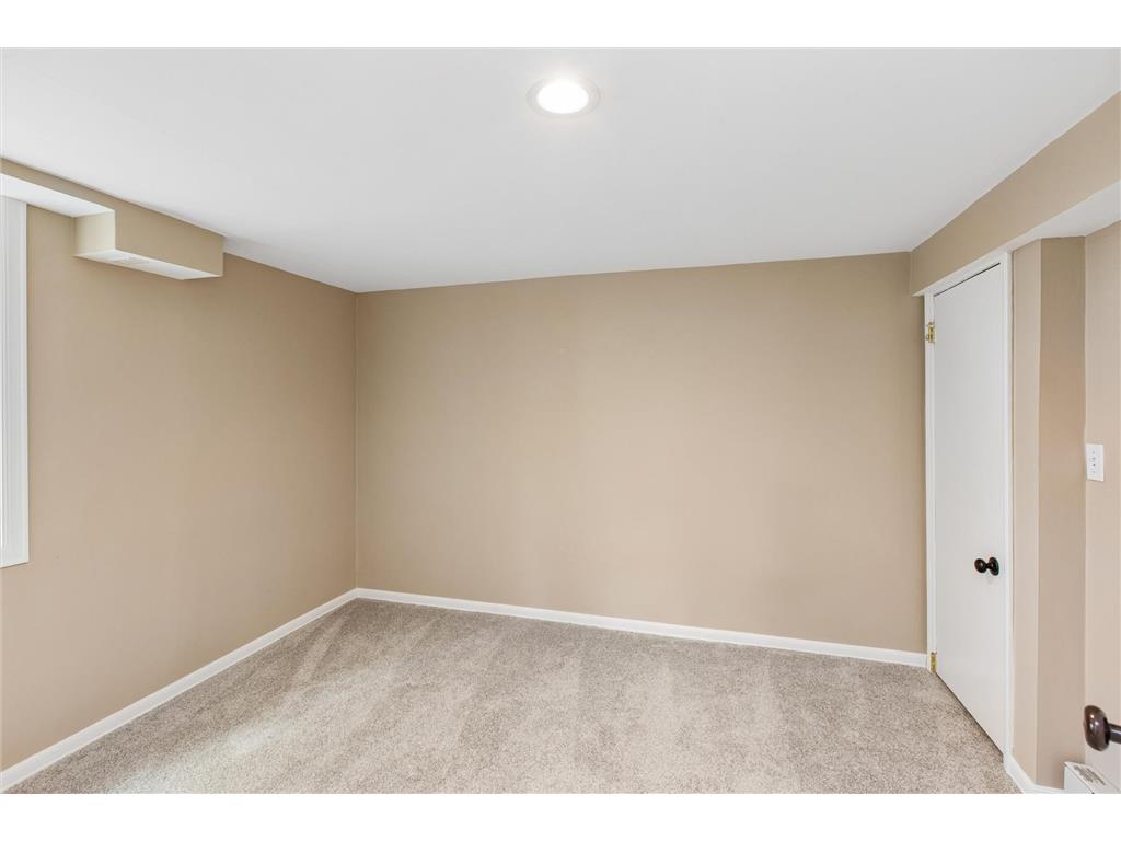 9509 Briar Circle Bloomington MN 55437 7070852 image29