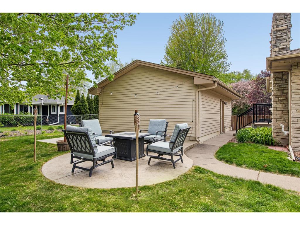 9509 Briar Circle Bloomington MN 55437 7070852 image9